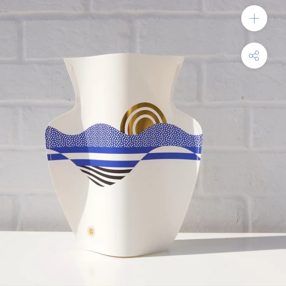 NWT Octaevo Salina Paper Vase - Picture 2 of 4